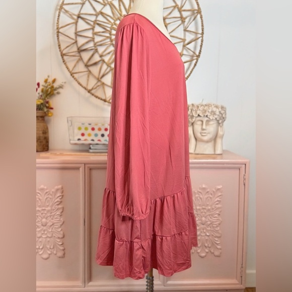 Women’s NWT Ninexis 1X Flowy Pink Long Sleeve‎ Dress - Picture 4 of 8